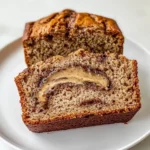 Wirbelnder Keksbutter Bananenkuchen für Genießer